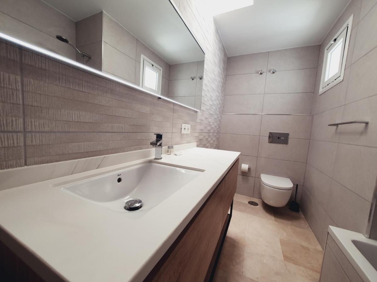 פוארטו ריקו Modern Family Home Above Swimming Pool מראה חיצוני תמונה